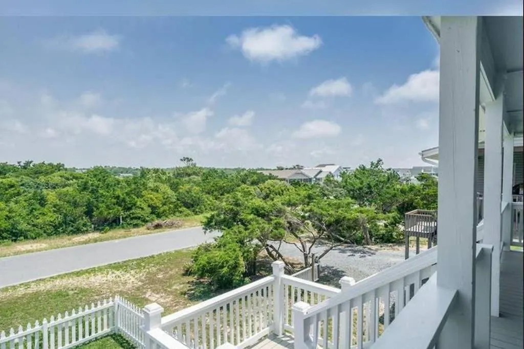 Donovan's Out Of The Blue Oak Island