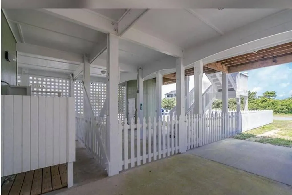 Holiday home Donovan's Out Of The Blue Oak Island