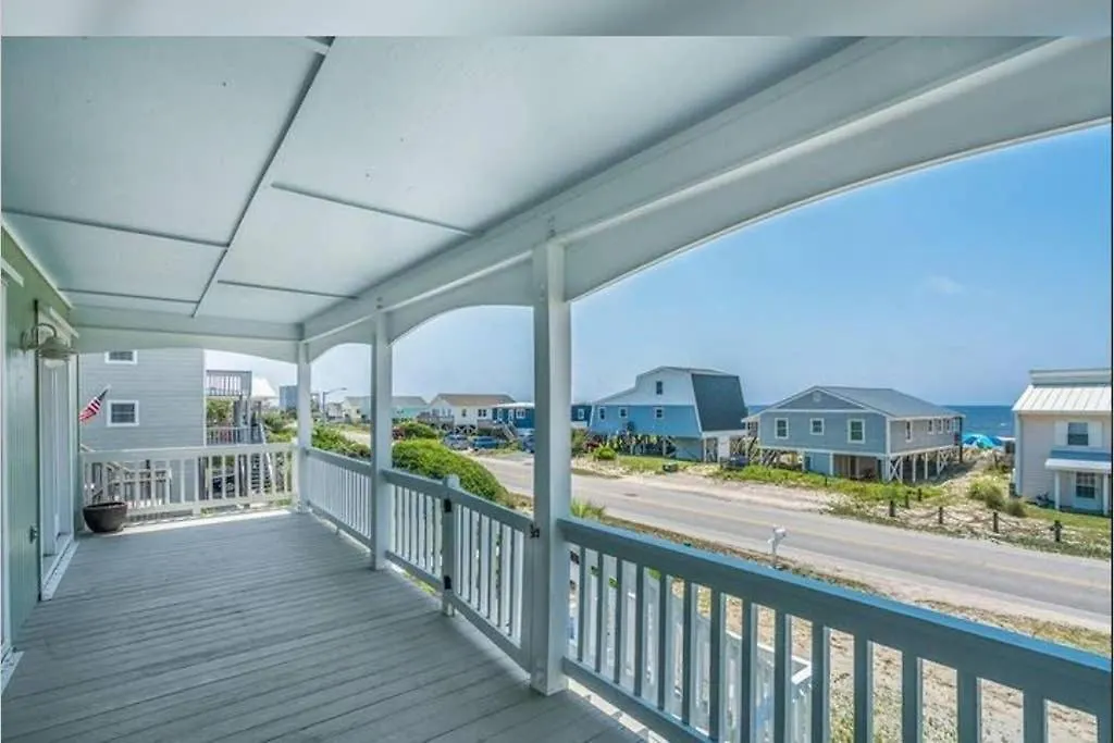 Donovan's Out Of The Blue * Oak Island
