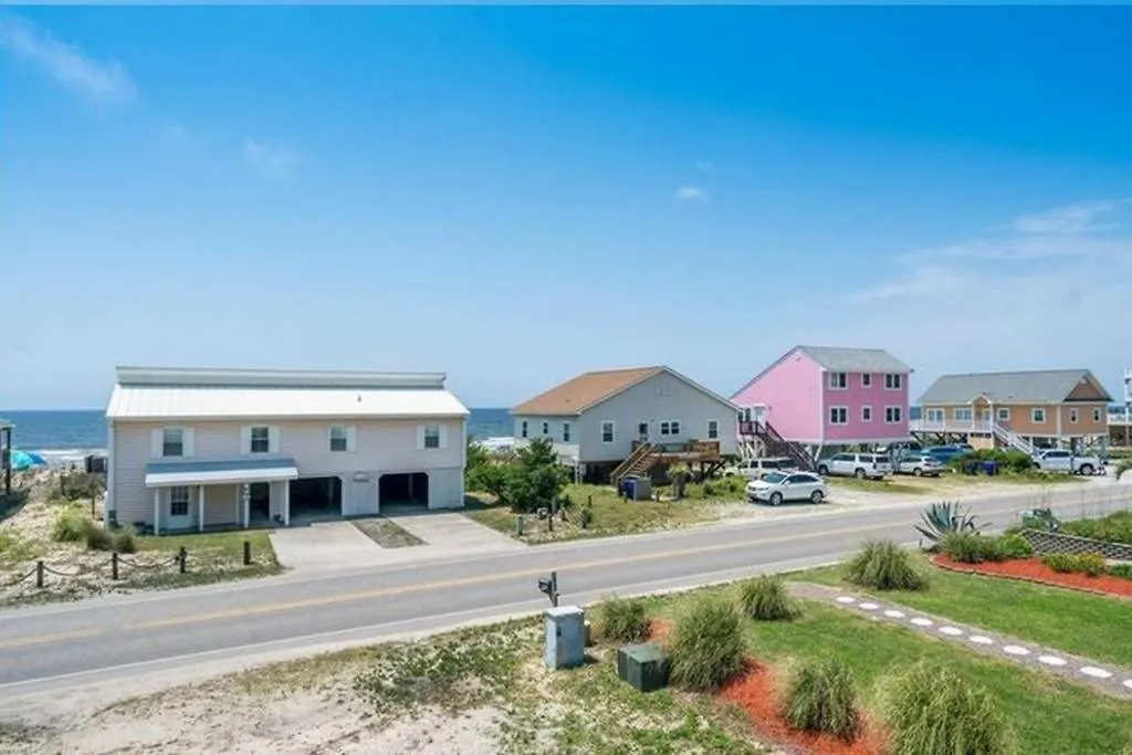 Donovan's Out Of The Blue * Oak Island