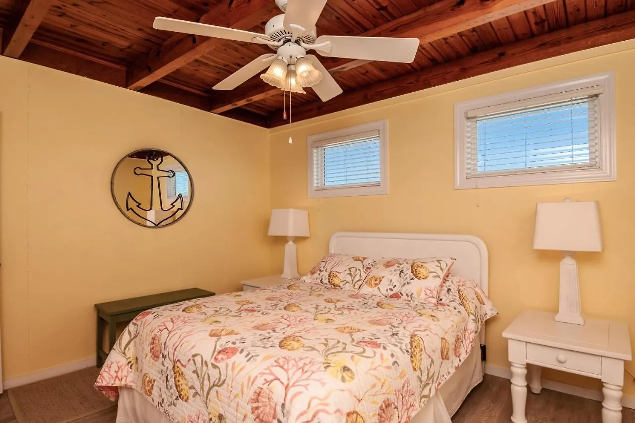 Lisa Lu By Holiday home Oak Island