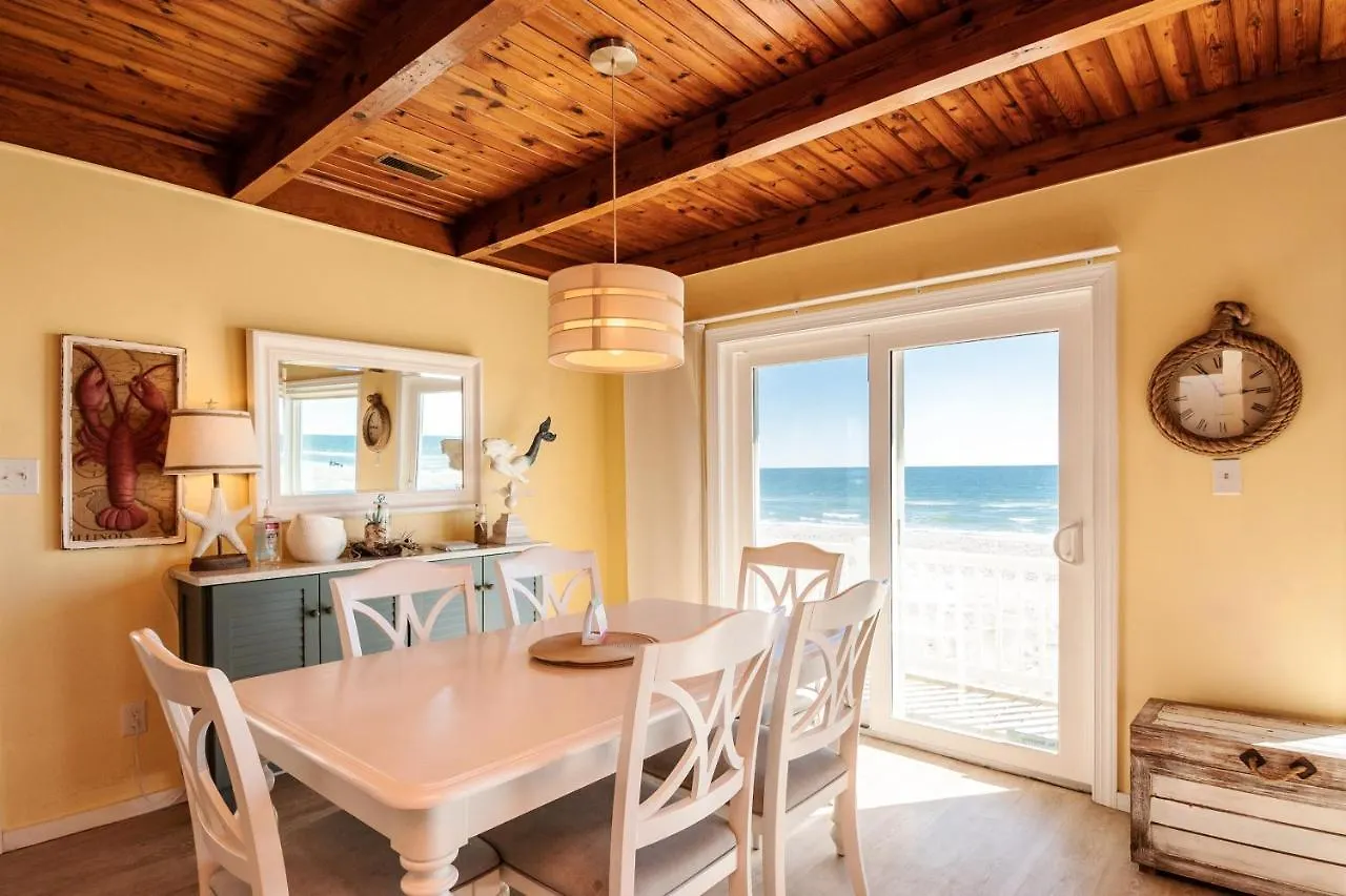 Lisa Lu By Oak Island