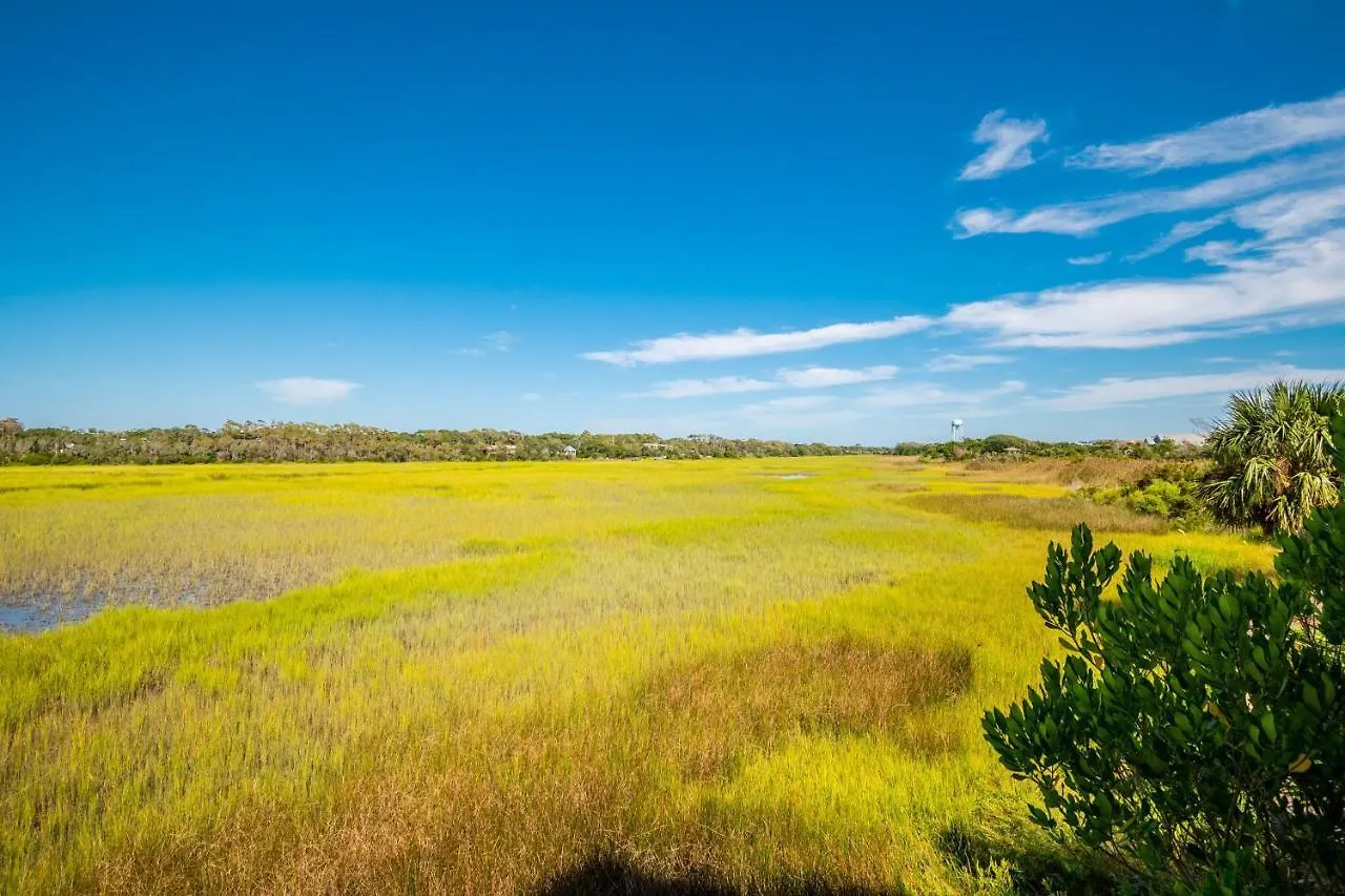 Holiday home Coastal Living By Oak Island