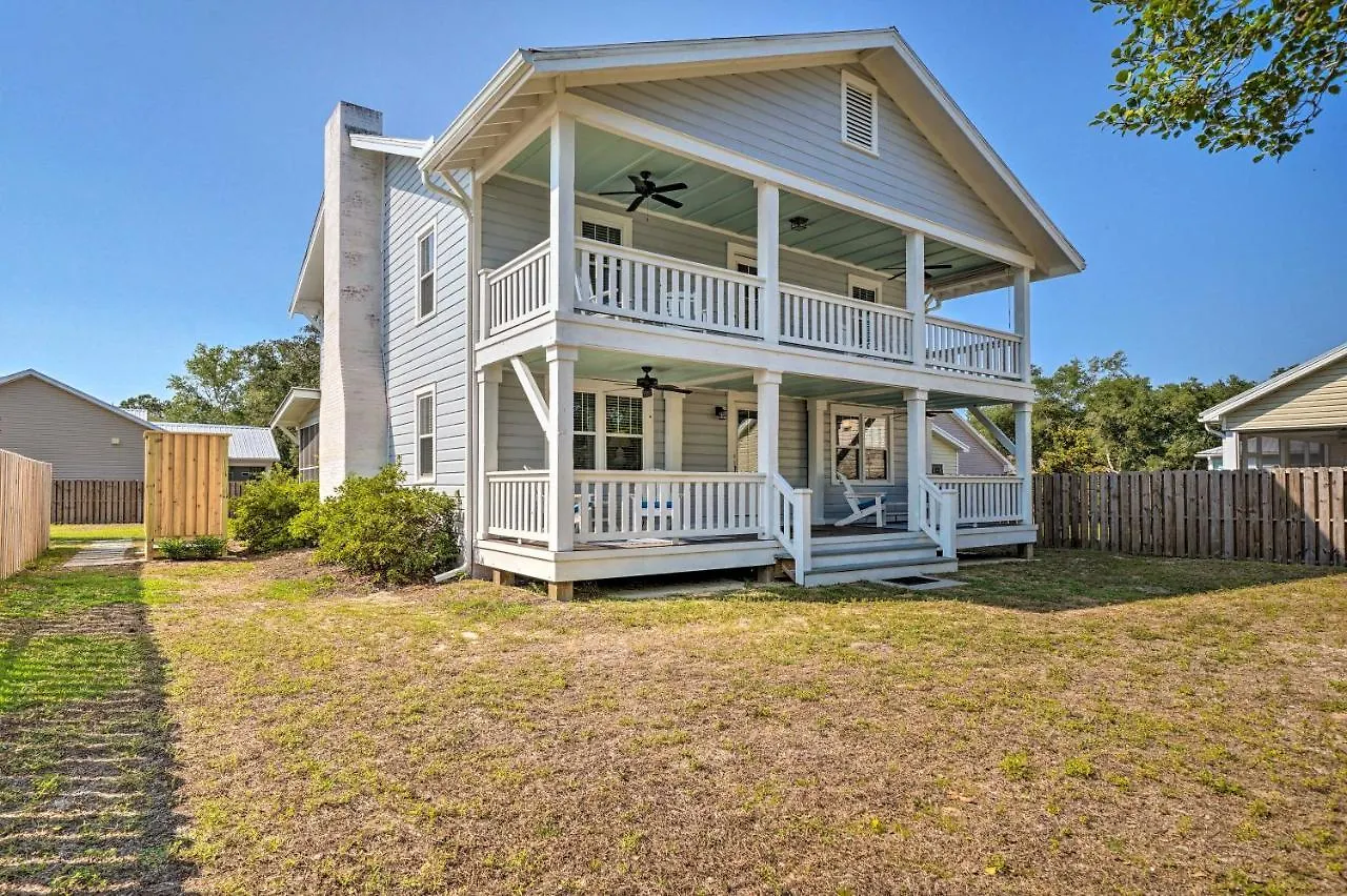 Historic Family Less Than 1 Mi To Long Beach! * Oak Island