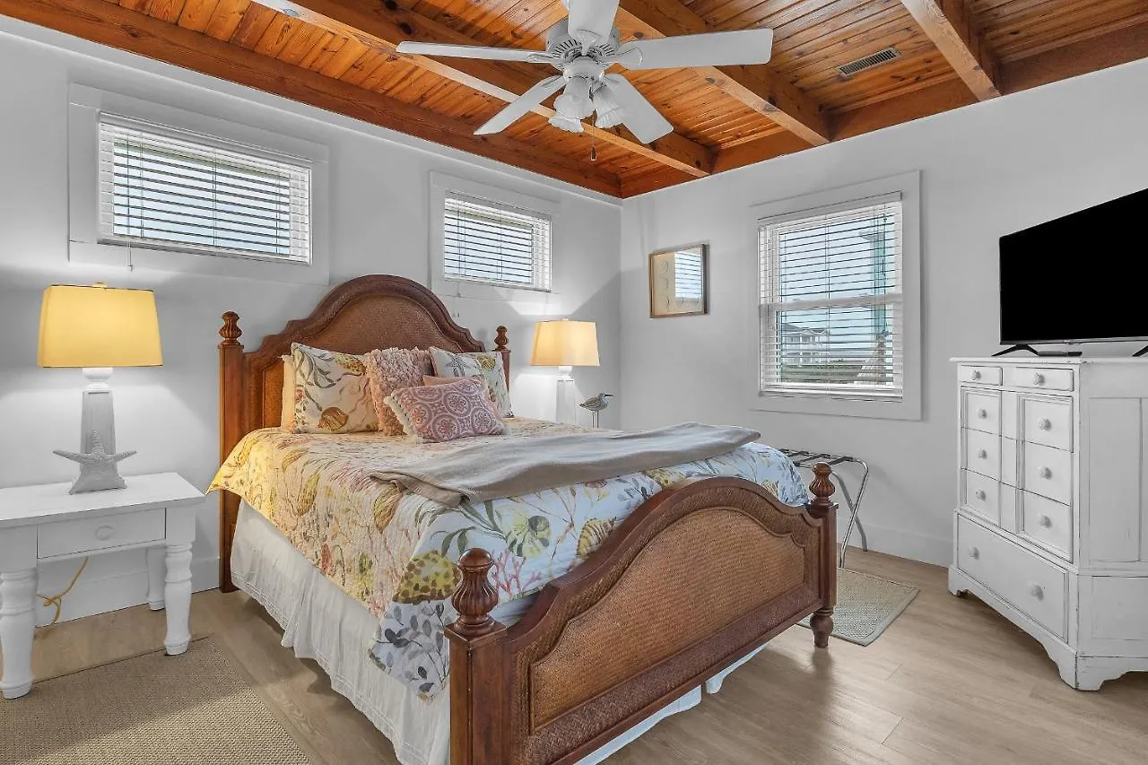 Lisa Lu By Holiday home Oak Island