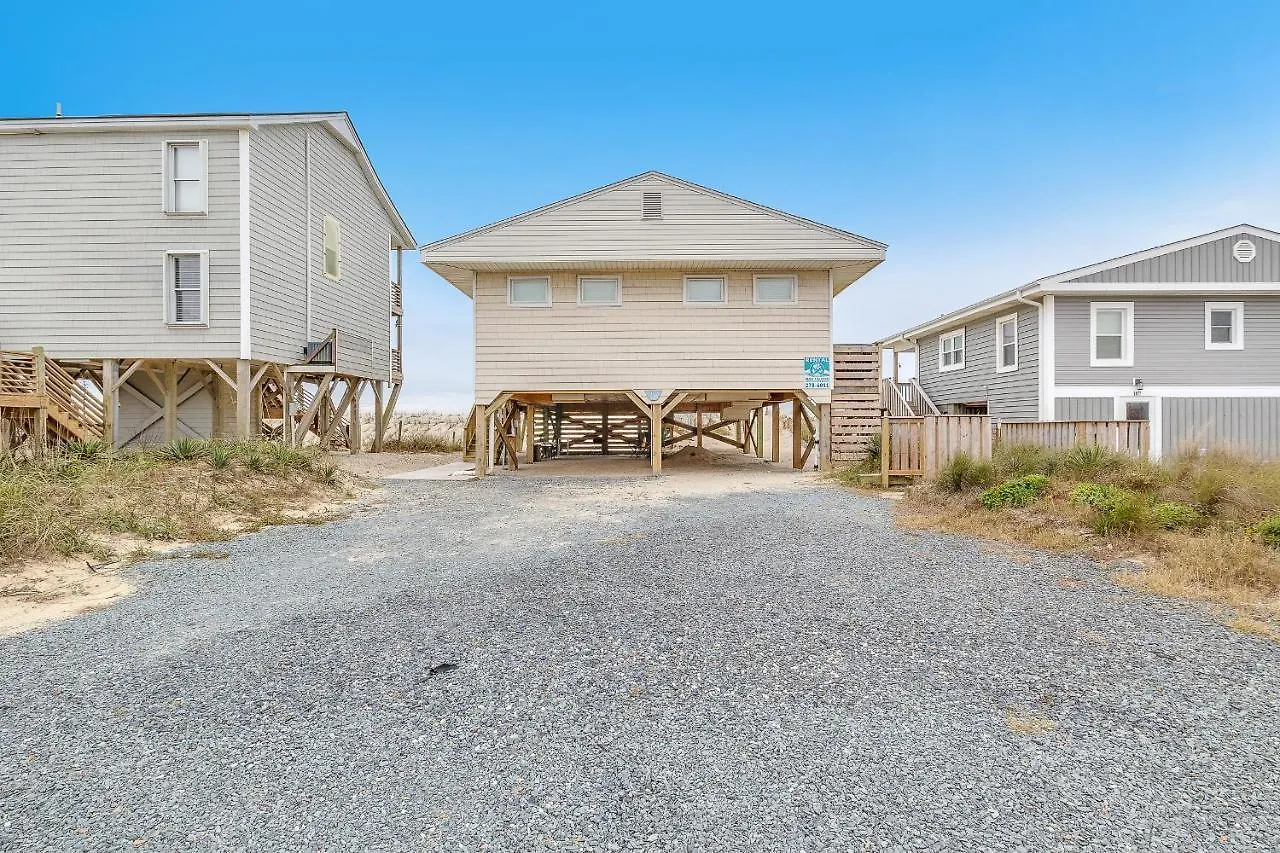 Lisa Lu By Oak Island