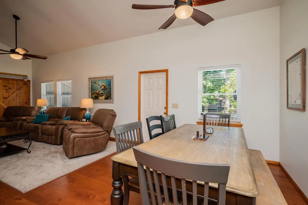 Holiday home Whitecaps By Oak Island