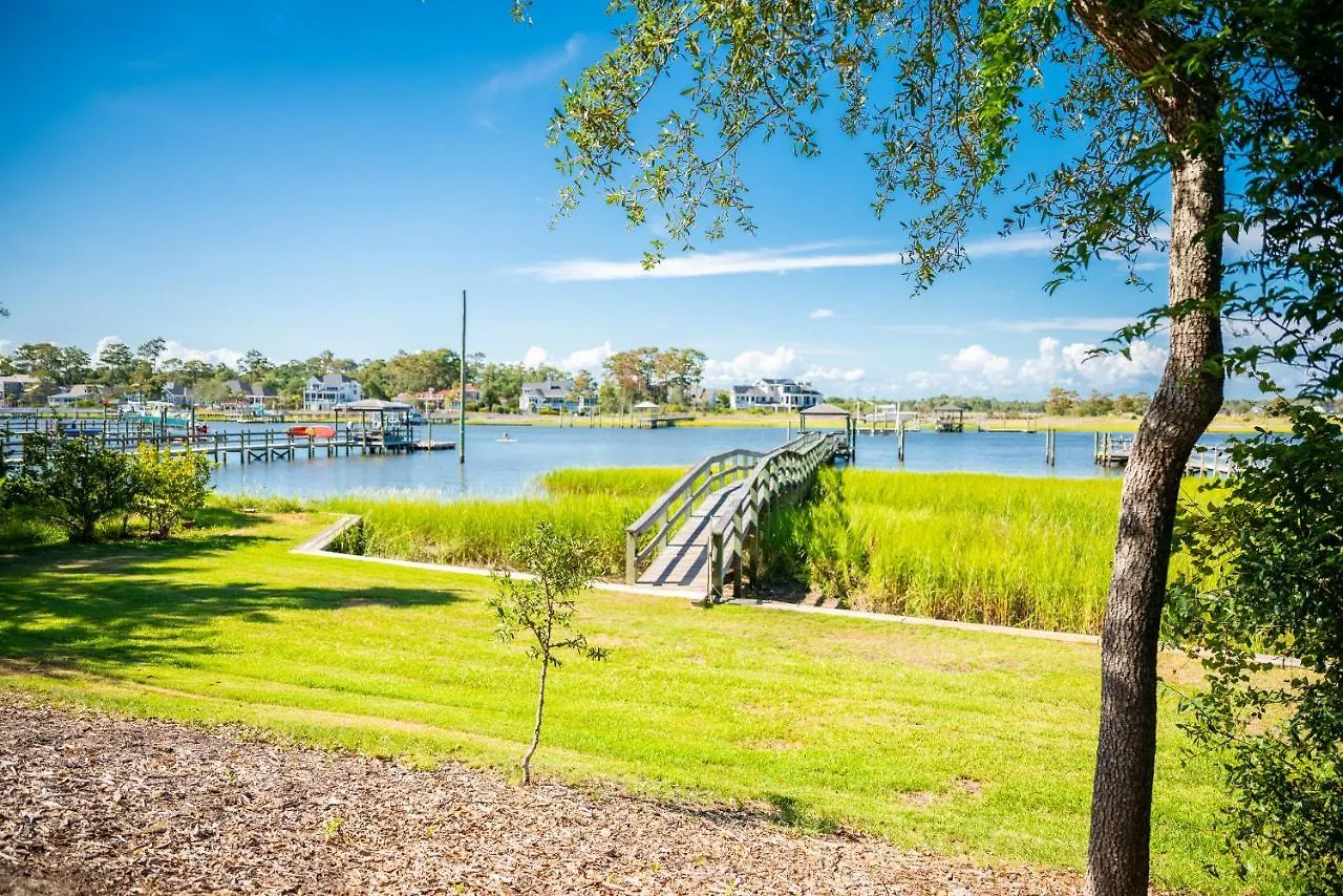 Whitecaps By Holiday home *