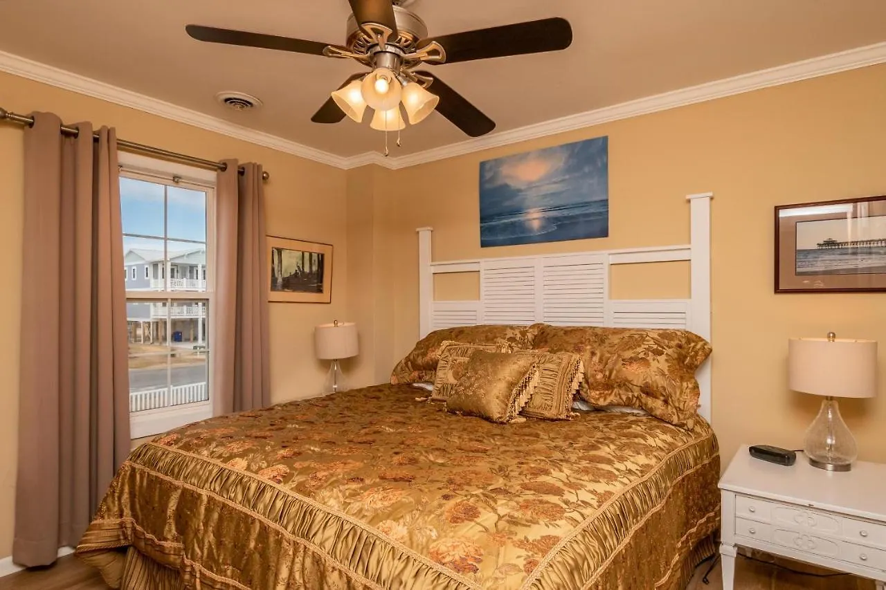 Holiday home A Music Paradise Too By Oak Island