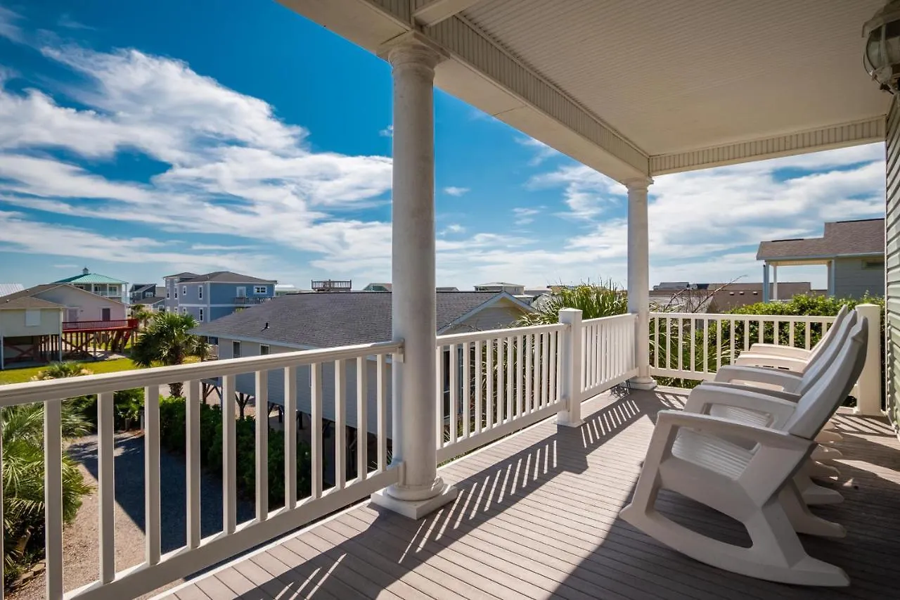 Coastal Living By Holiday home