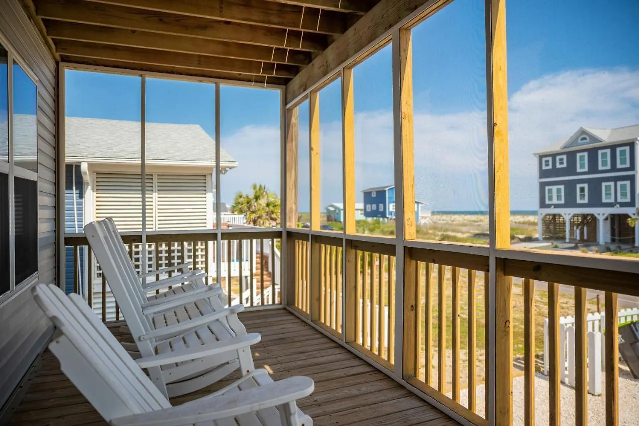 A Music Paradise Too By Holiday home Oak Island