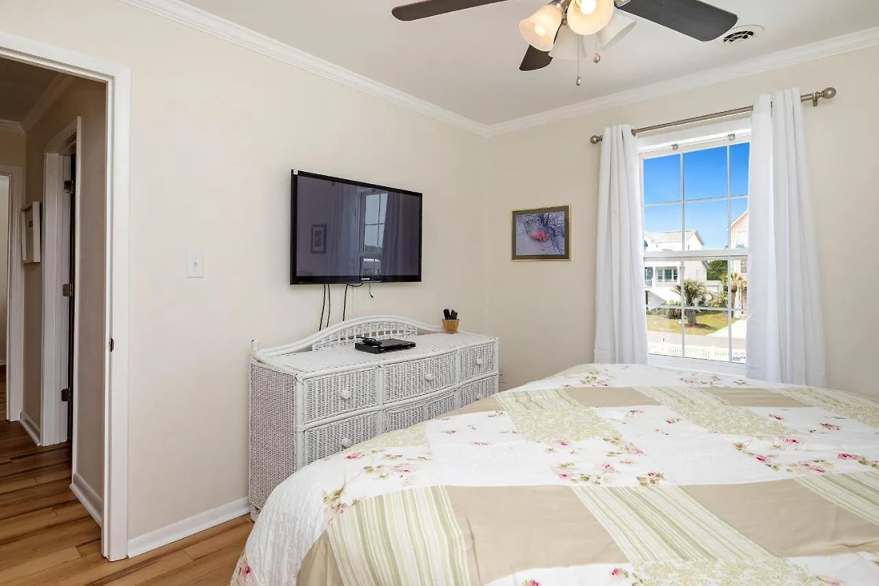 Holiday home A Music Paradise Too By Oak Island