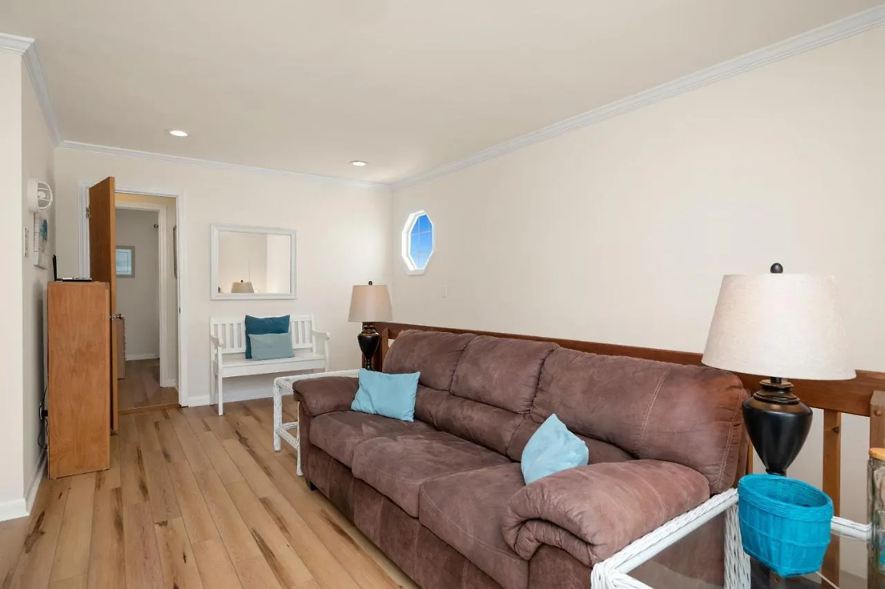 Holiday home A Music Paradise Too By Oak Island