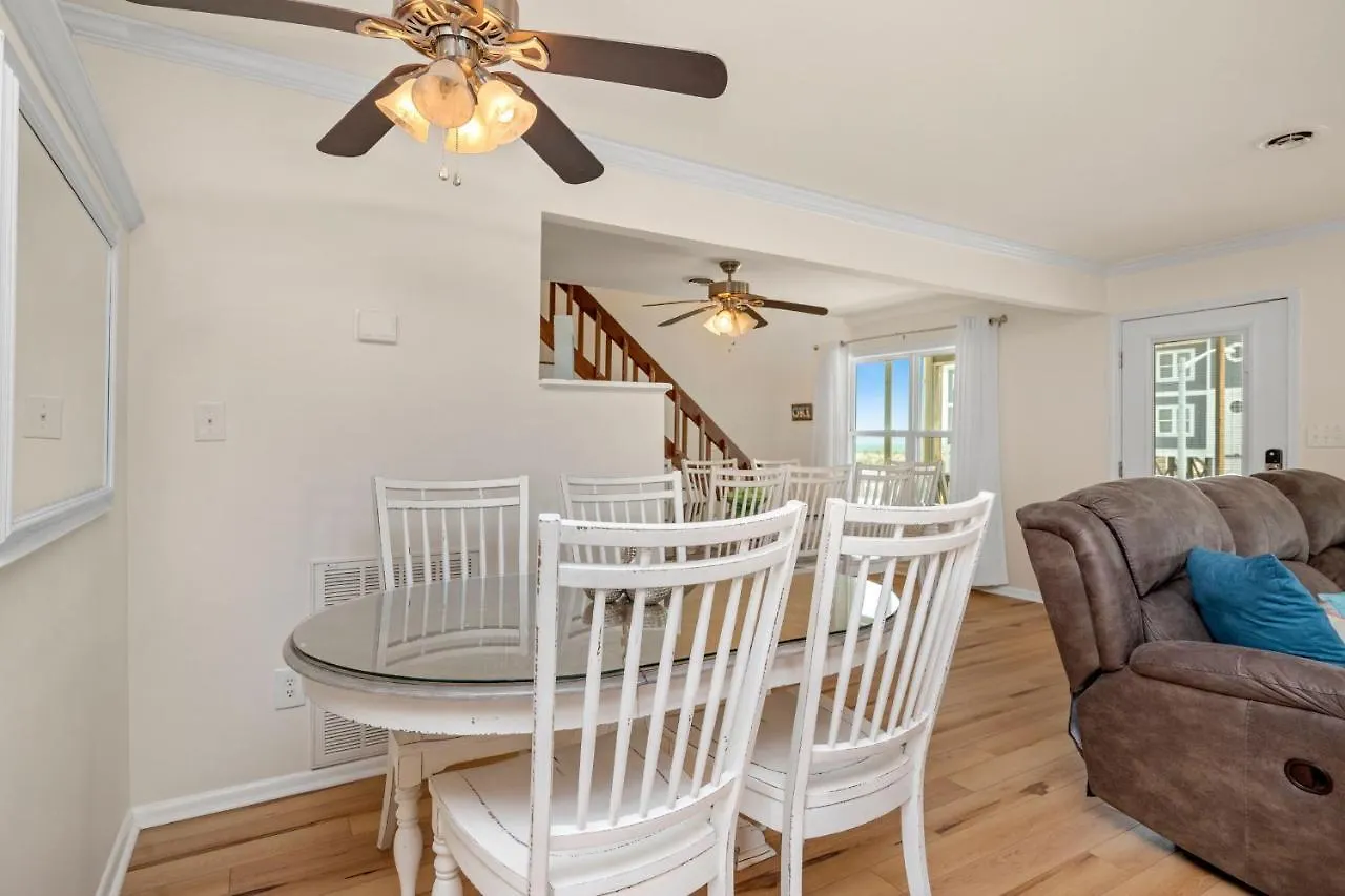 Holiday home A Music Paradise Too By Oak Island