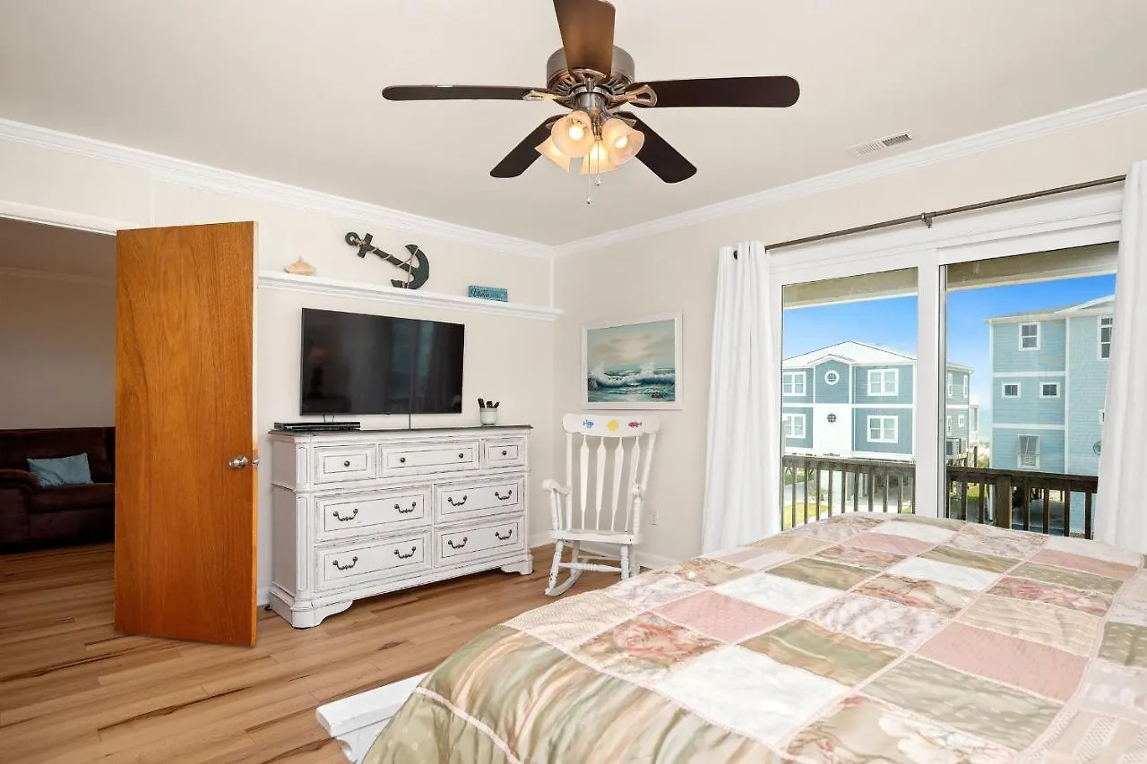 Holiday home A Music Paradise Too By Oak Island