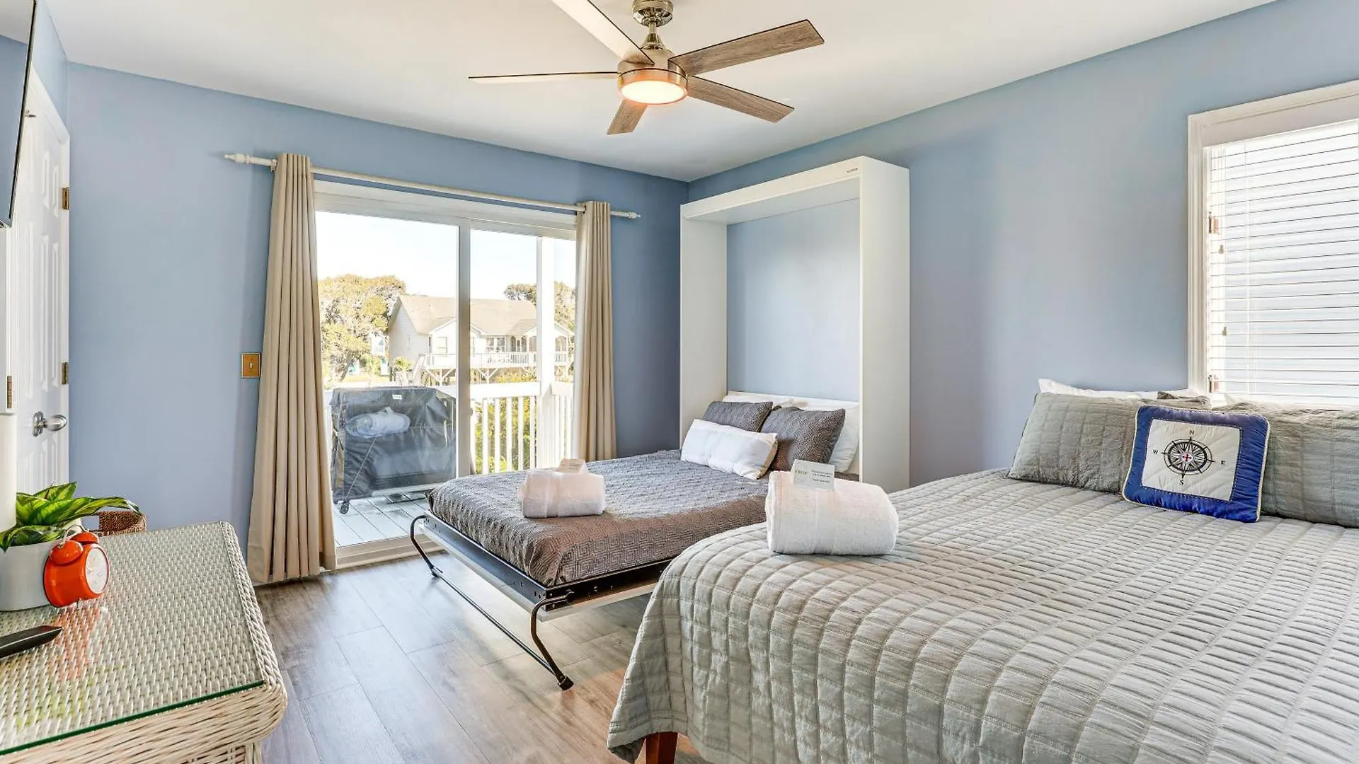 Oceanside Getaway For Families And Pets! * Oak Island