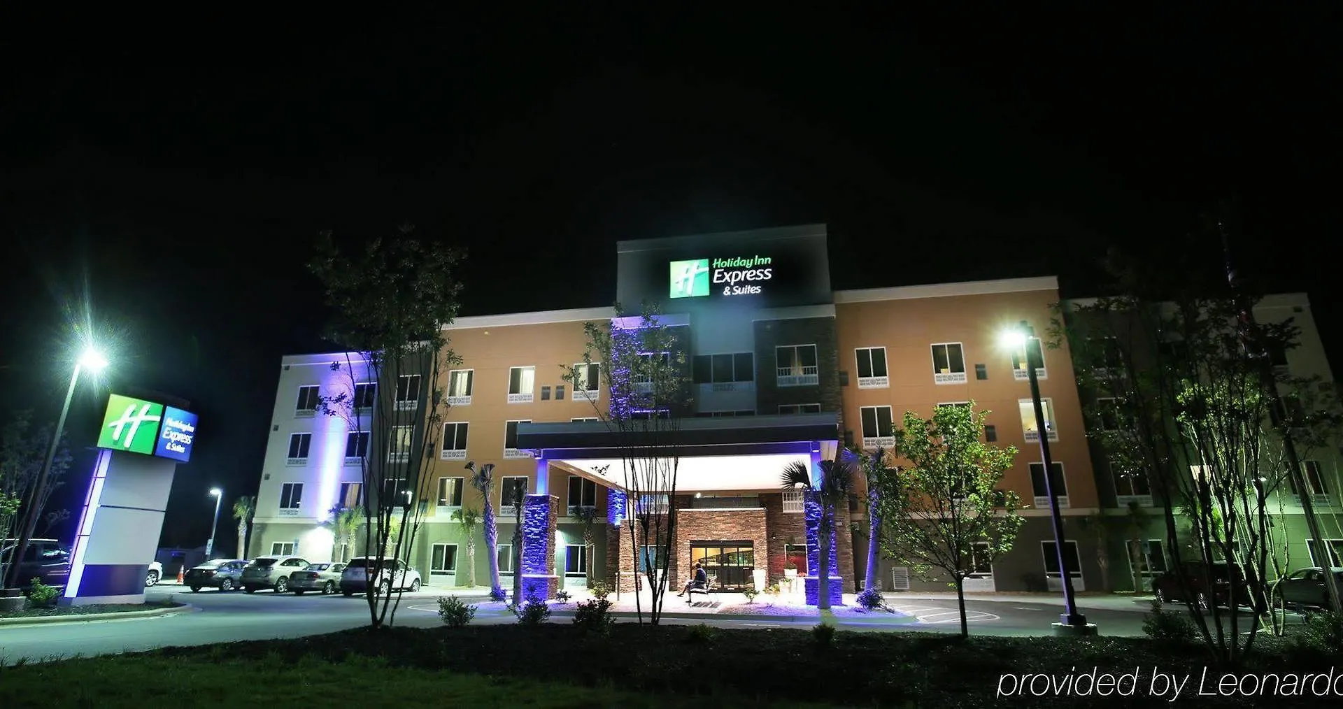 Express & Southport - Area By Ihg Oak Island