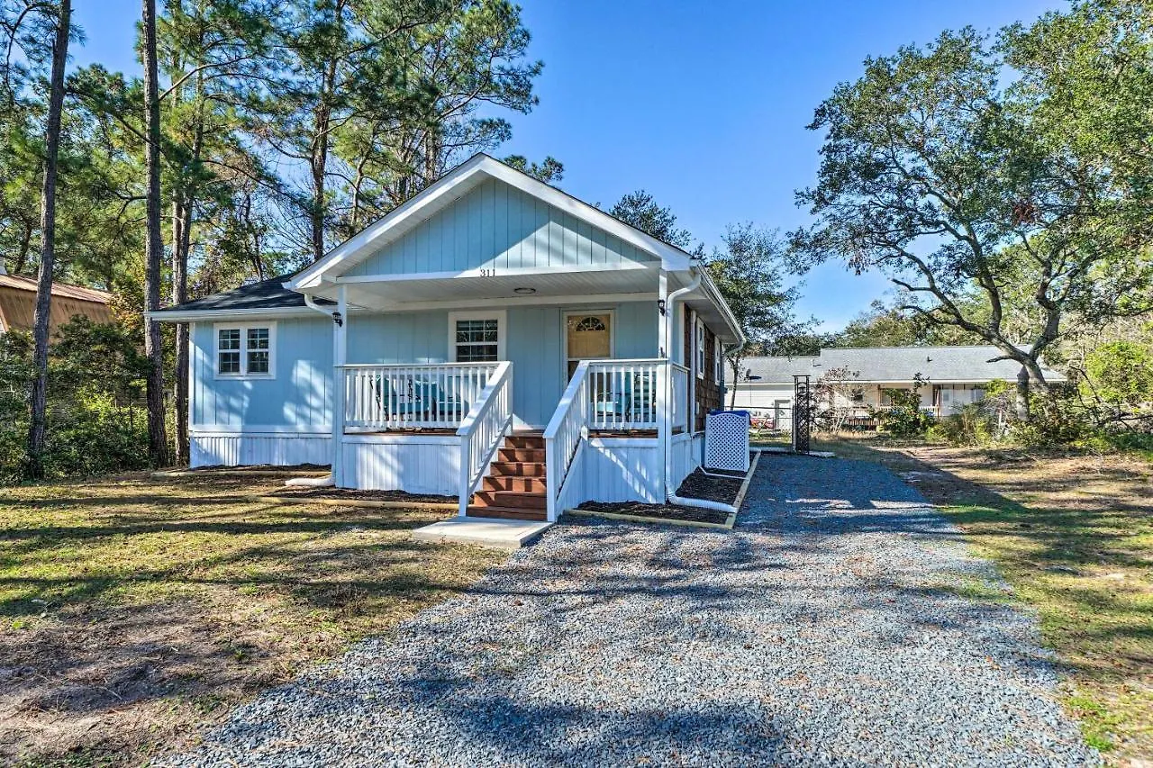 Holiday home Modern Less Than 3 Miles To Pier! Oak Island