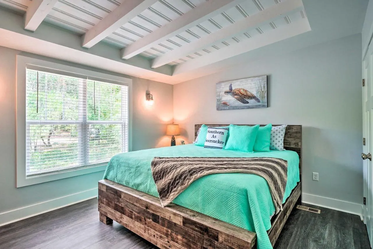 Modern Escape 1 Mile To Long Beach! Holiday home