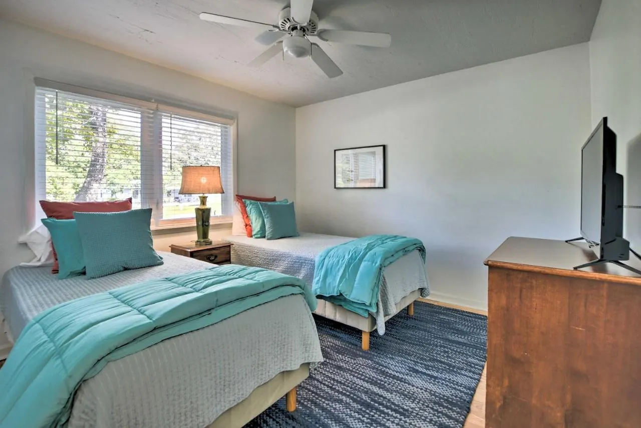 Minutes To Long Beach! Holiday home *