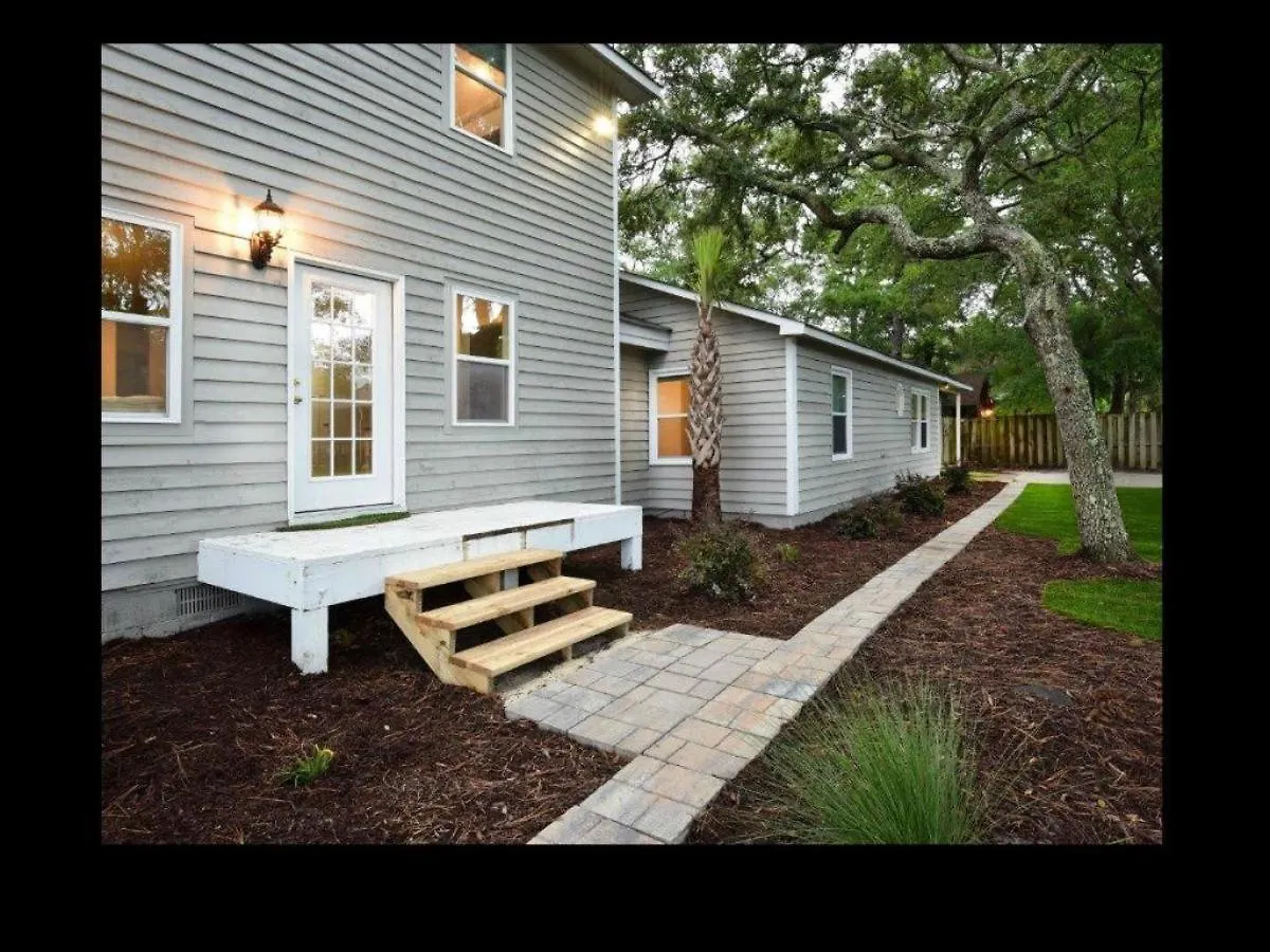 Holiday home Anchors Around Oak Island