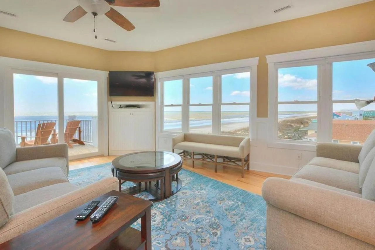 Holiday home A Perfect View Oak Island