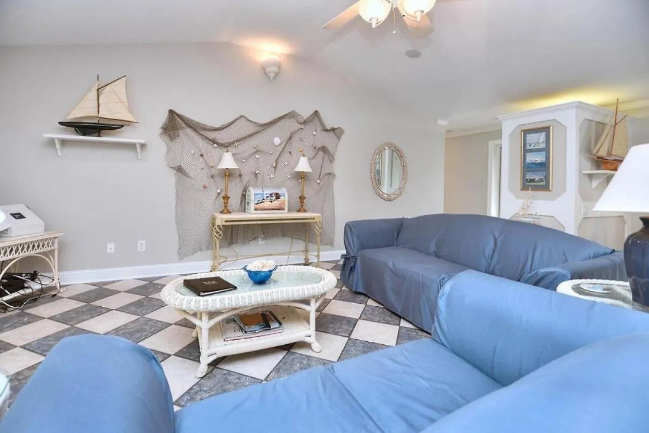 Holiday home Stonesthrow Oak Island