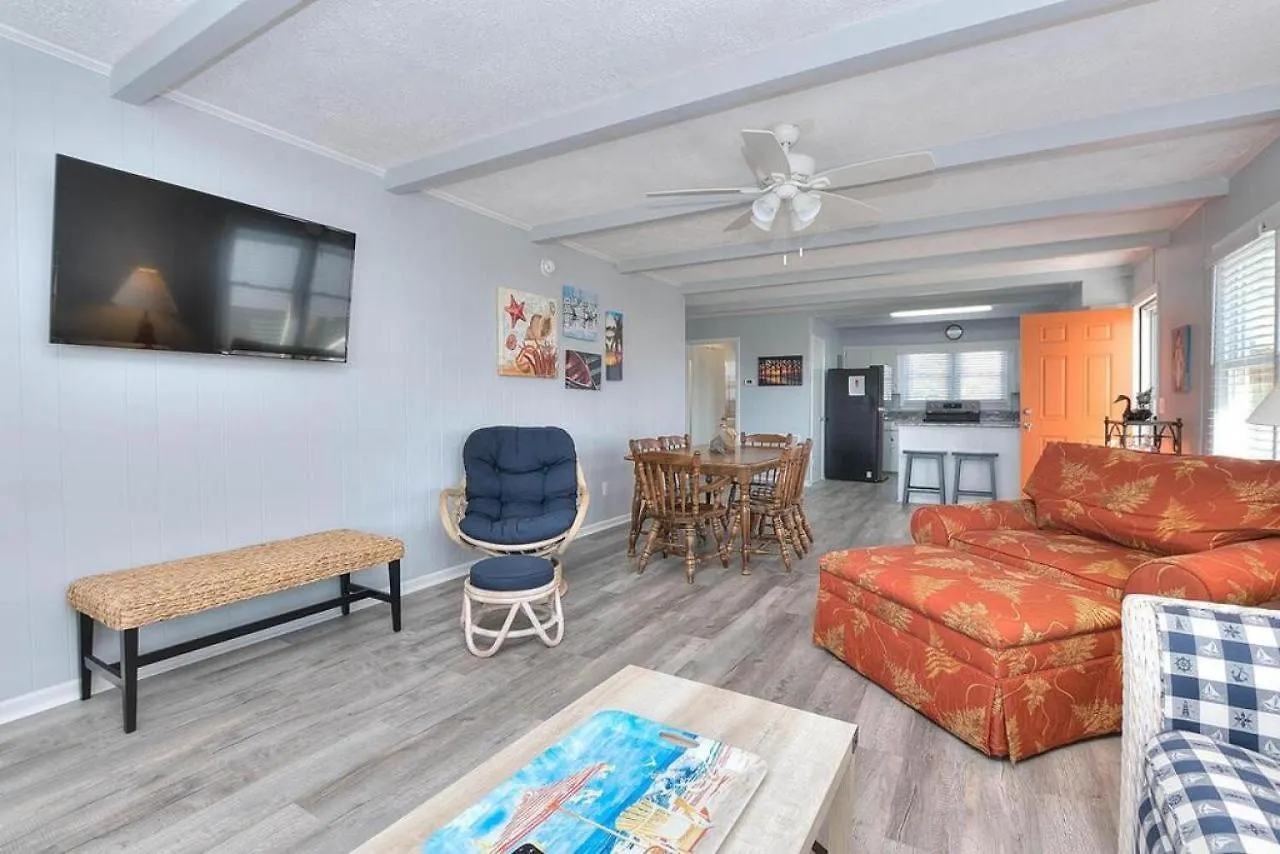 Holiday home Dolphin Delight *