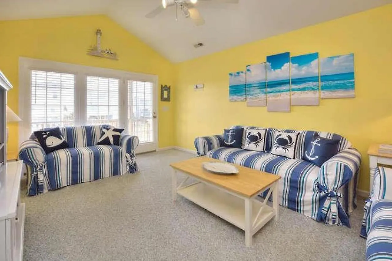 Holiday home A Paradise Found Oak Island