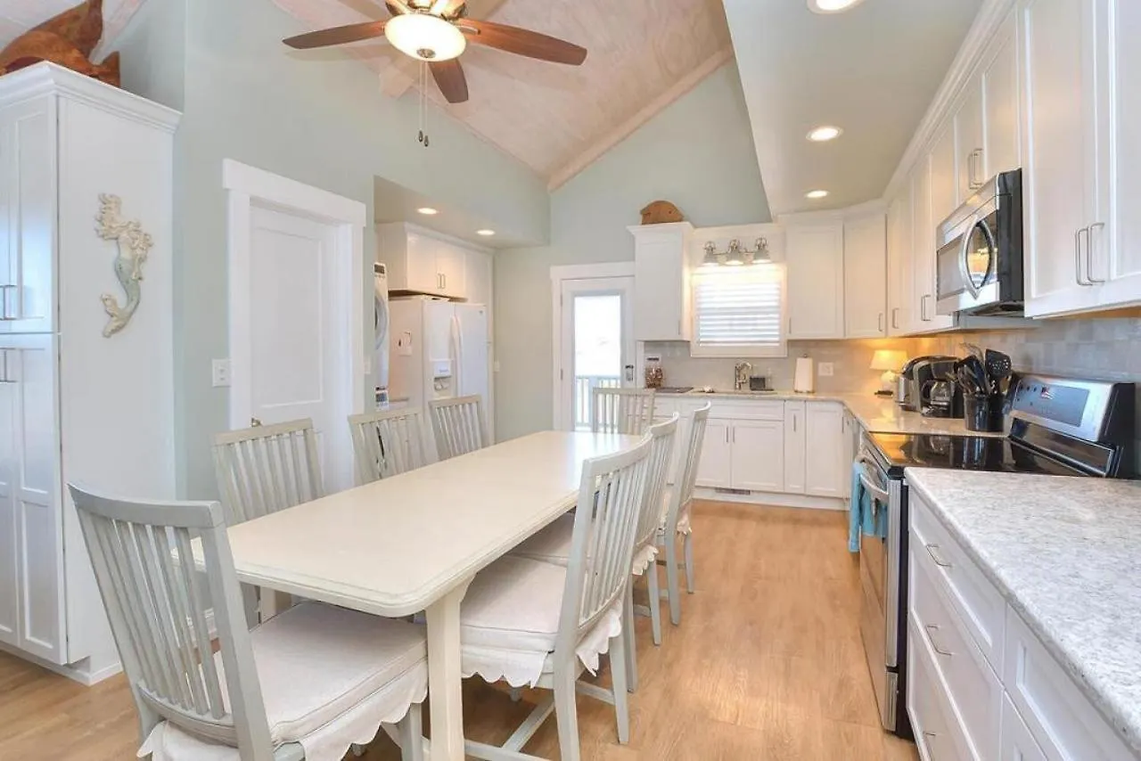 Lily Pad Holiday home Oak Island