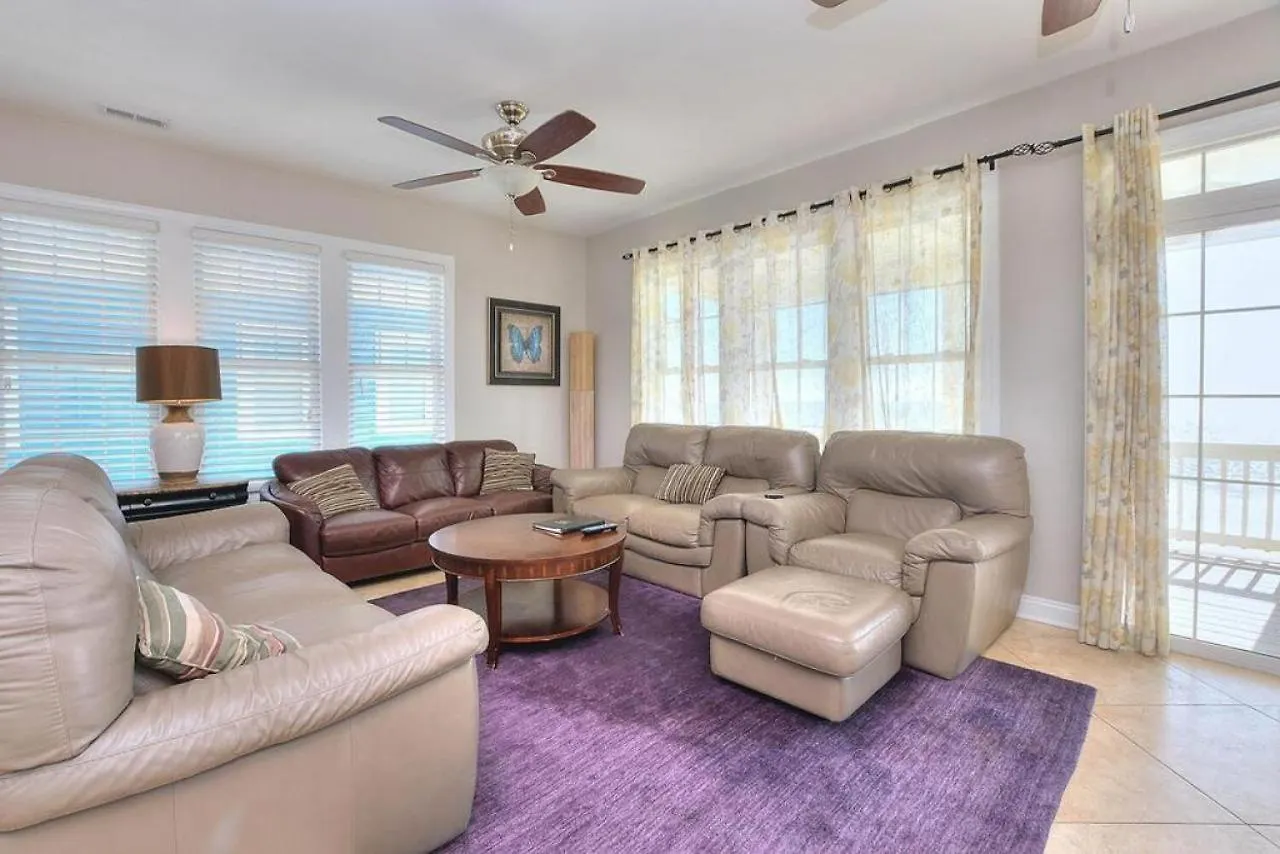 Utopia Holiday home Oak Island