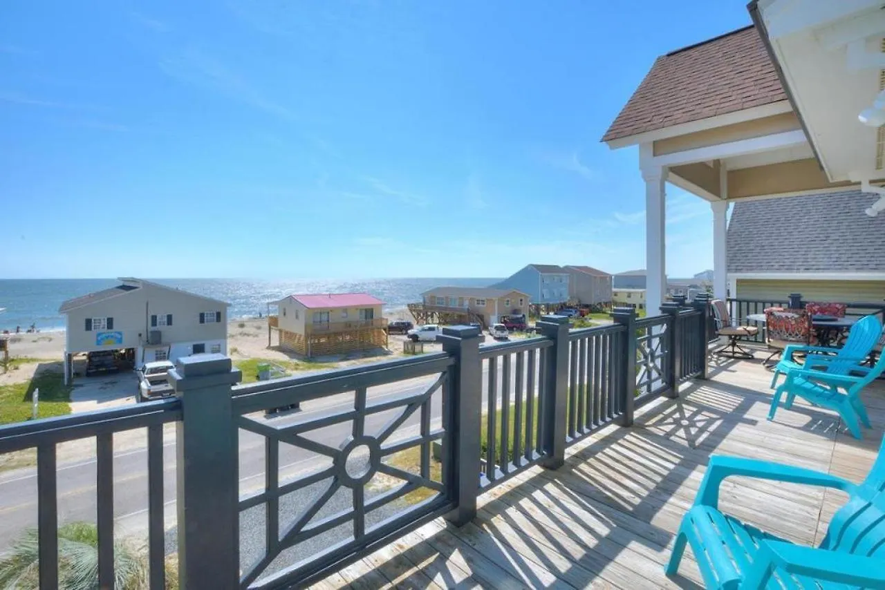 Sea La Vie Oak Island