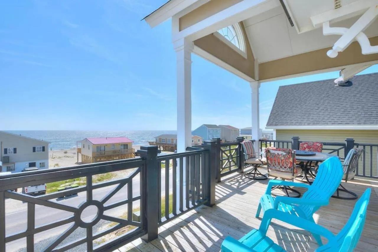 Sea La Vie Oak Island
