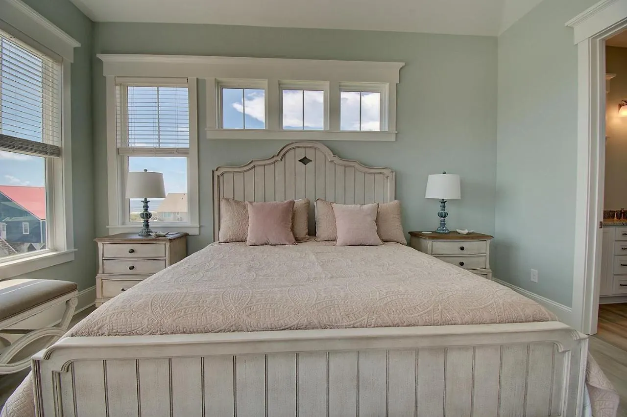 A Perfect Landing Oak Island