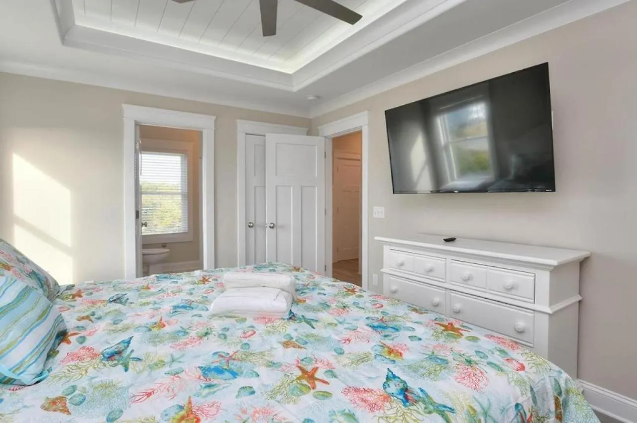 Holiday home Sensational Oak Island