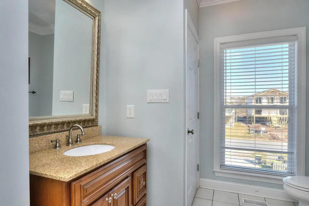Island Treasure Holiday home Oak Island