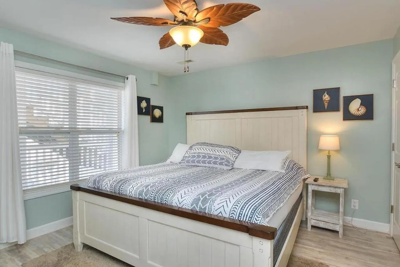 Ocean Walk 3204- Del Boca Vista Holiday home