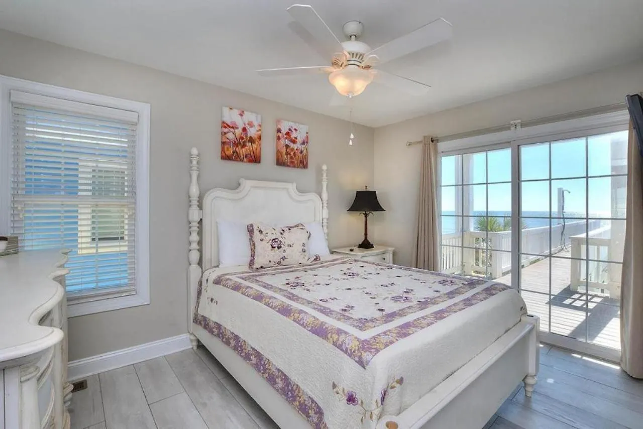 Utopia Holiday home