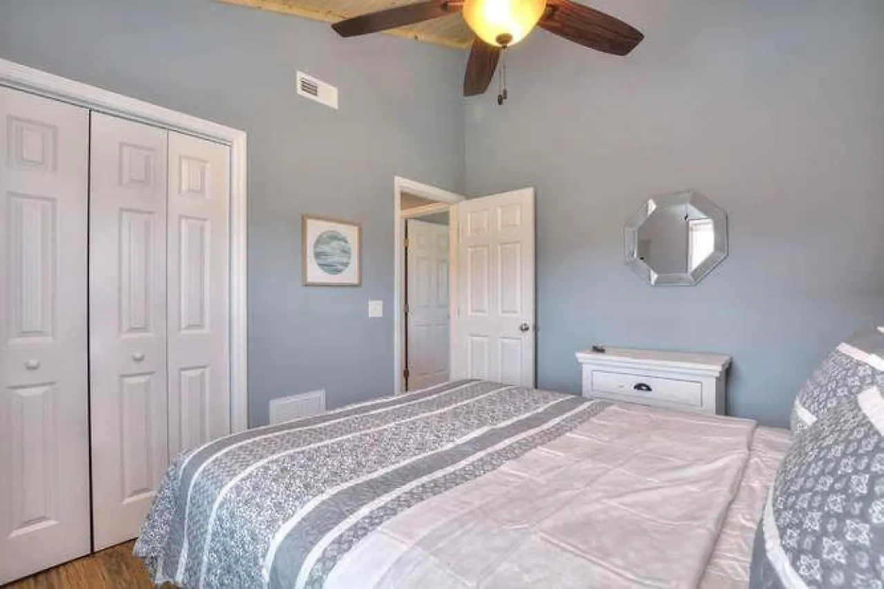 Beach Bungalow *