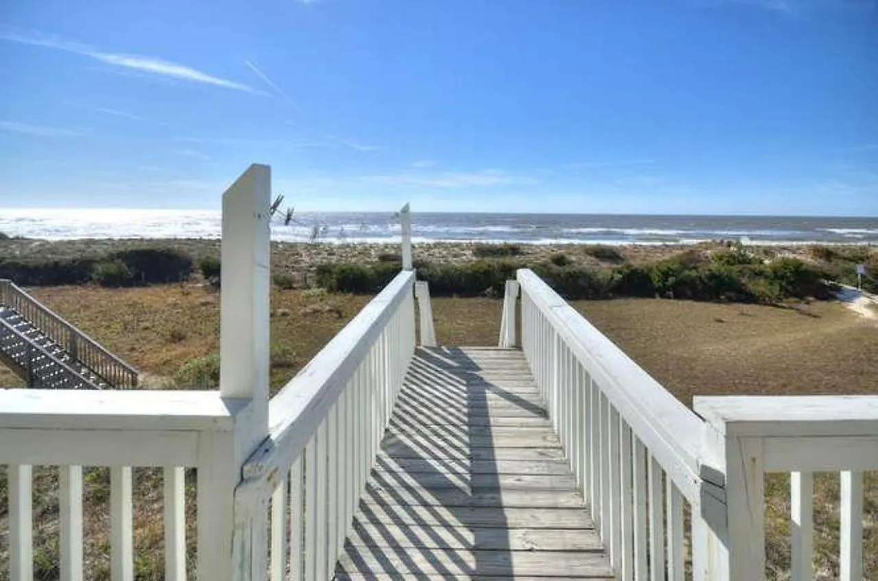 Atlantic Breeze Oak Island