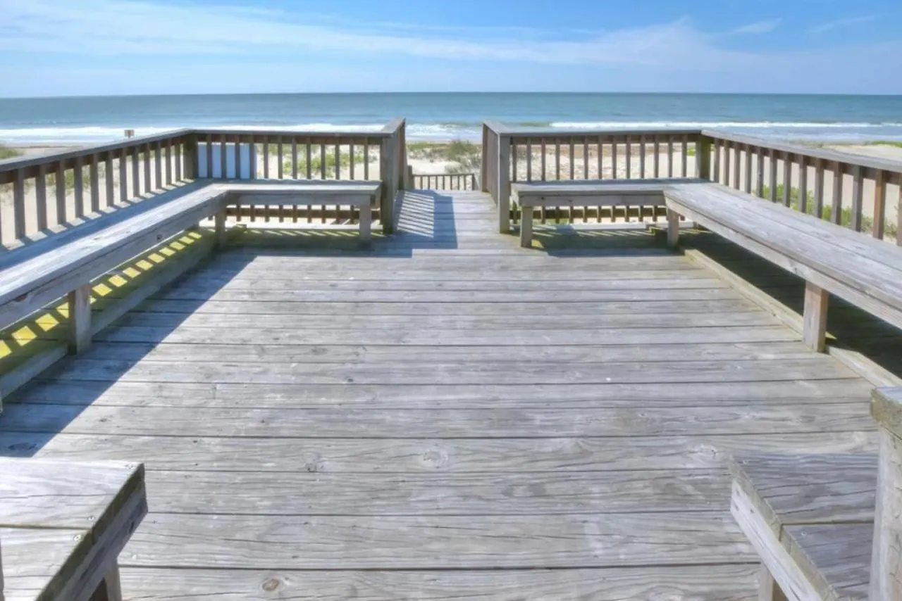 Holiday home A Lazy Daze Oak Island