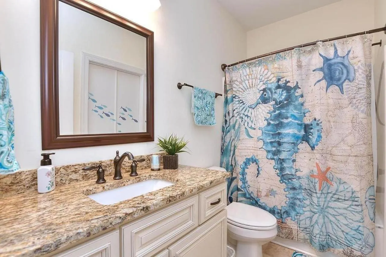 Holiday home Searenity Awaits Oak Island