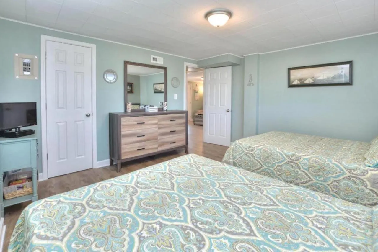 Yat Da Beach-complete * Oak Island