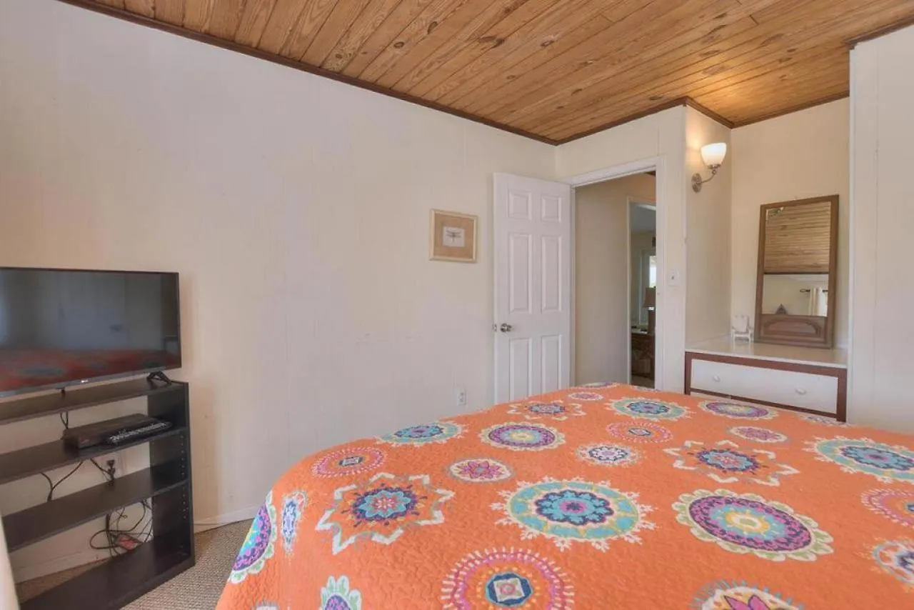 Holiday home King's Crown Oak Island