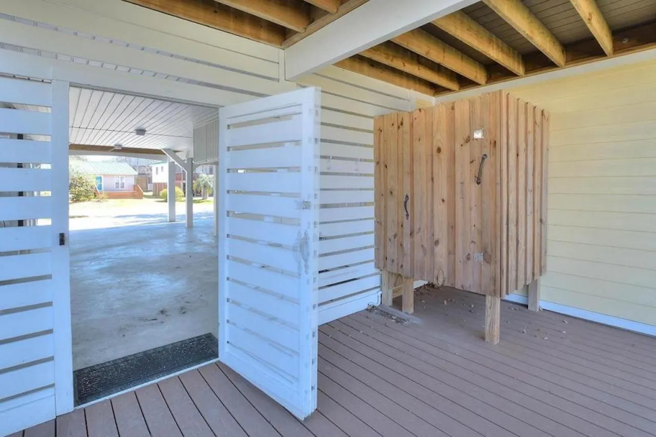 Holiday home Incommunicado Oak Island