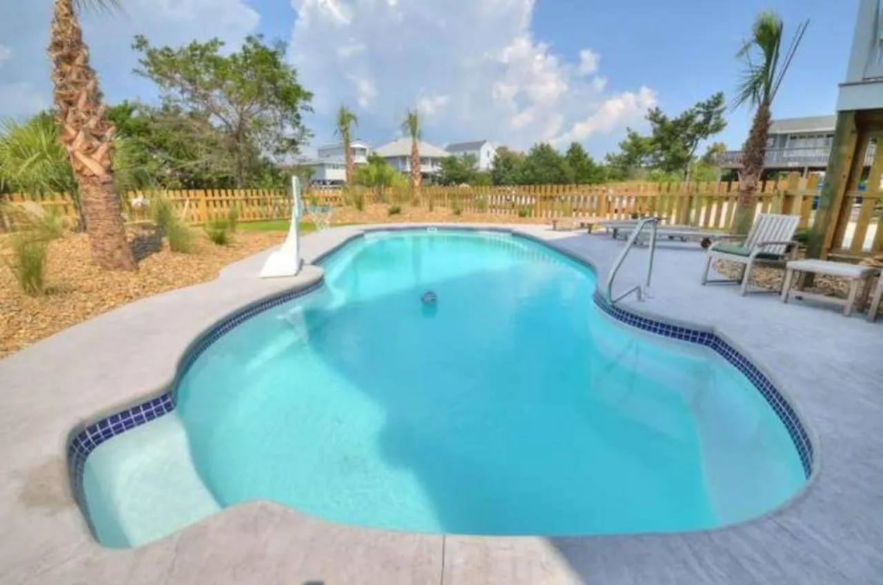 A Perfect Get-a-way Oak Island