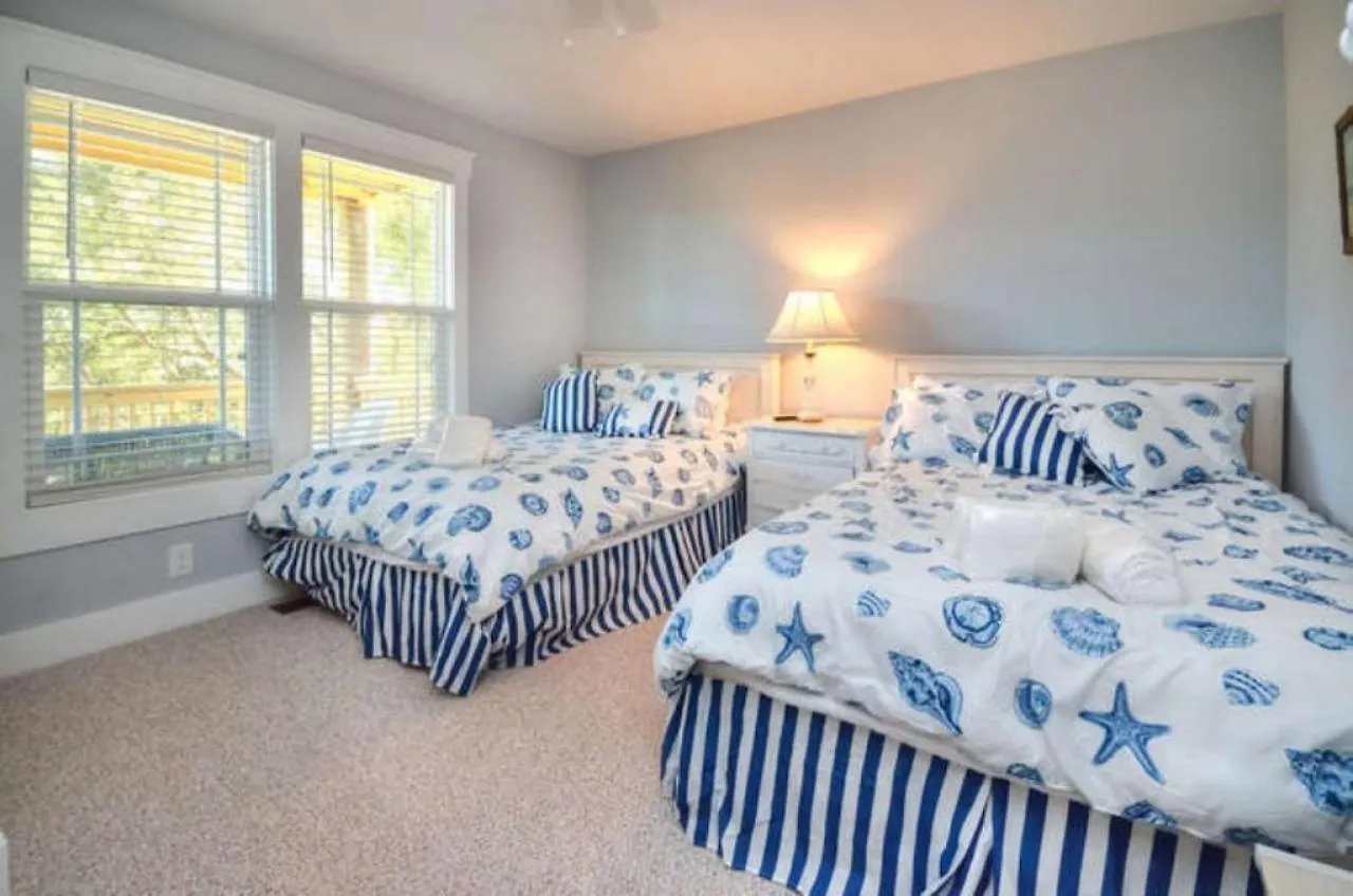 Pelican's Post Holiday home Oak Island