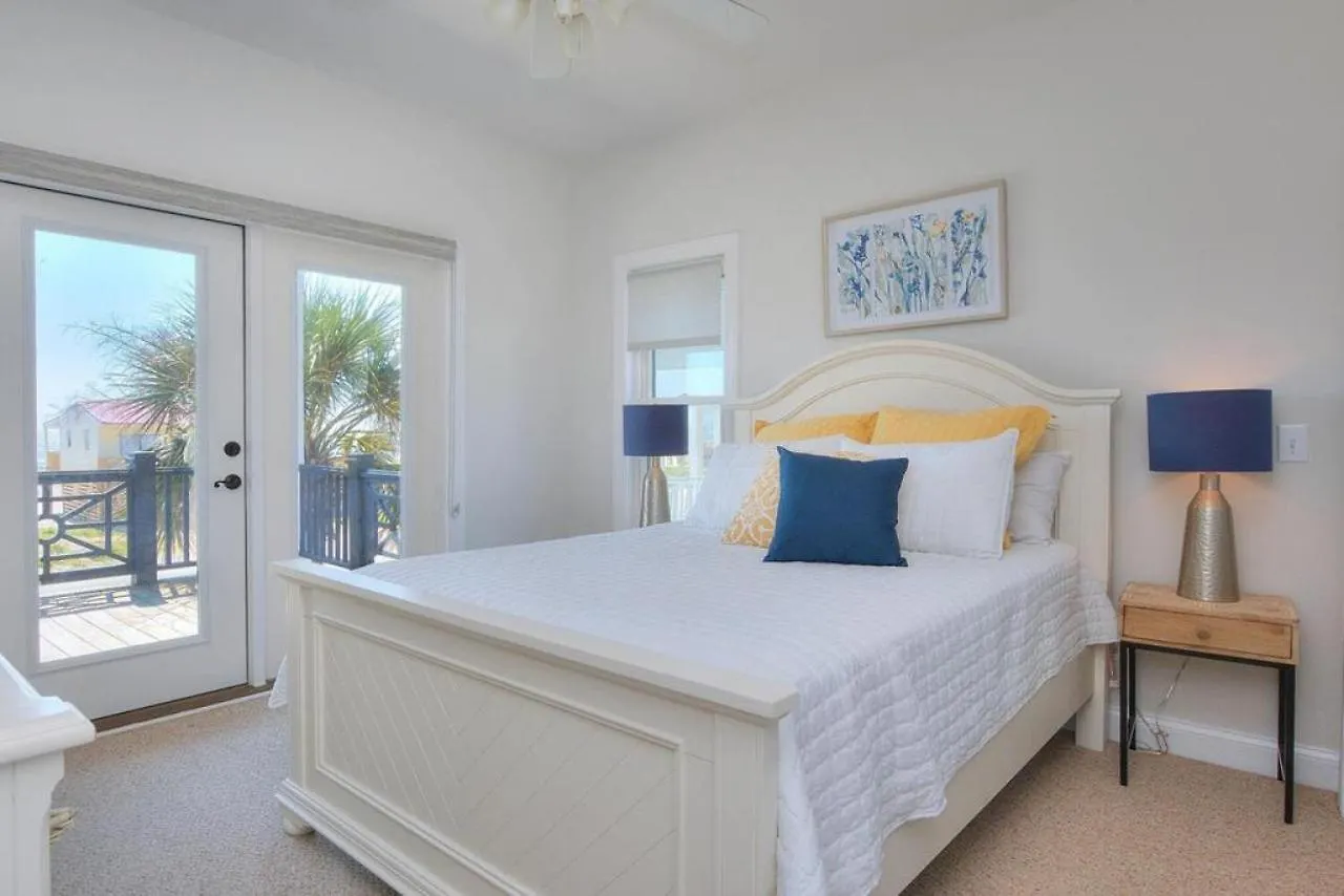 Holiday home Sea La Vie Oak Island