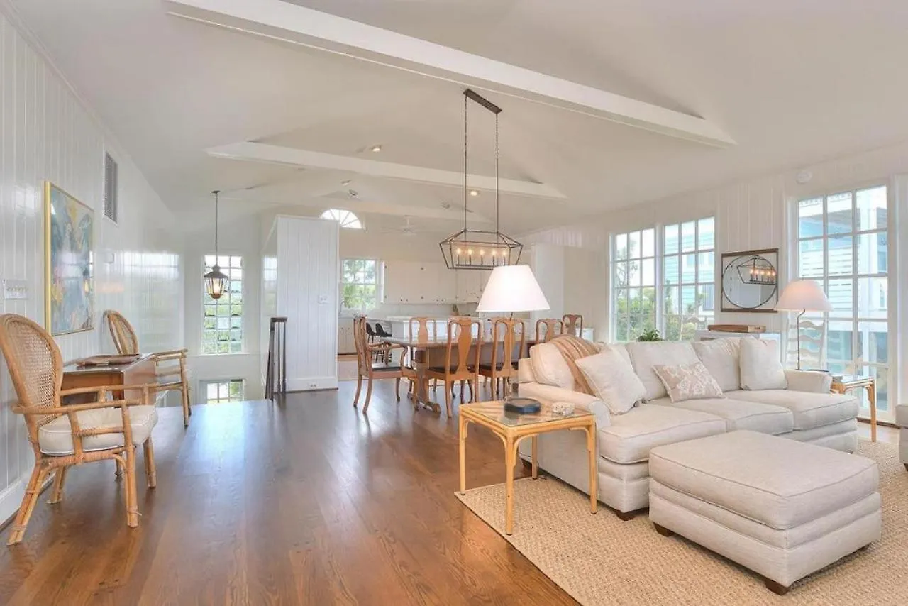 4819 W Drive *