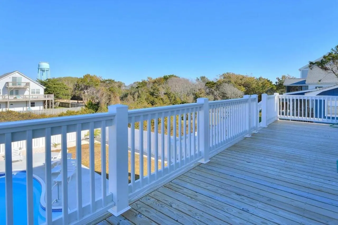 Anita Getaway * Oak Island